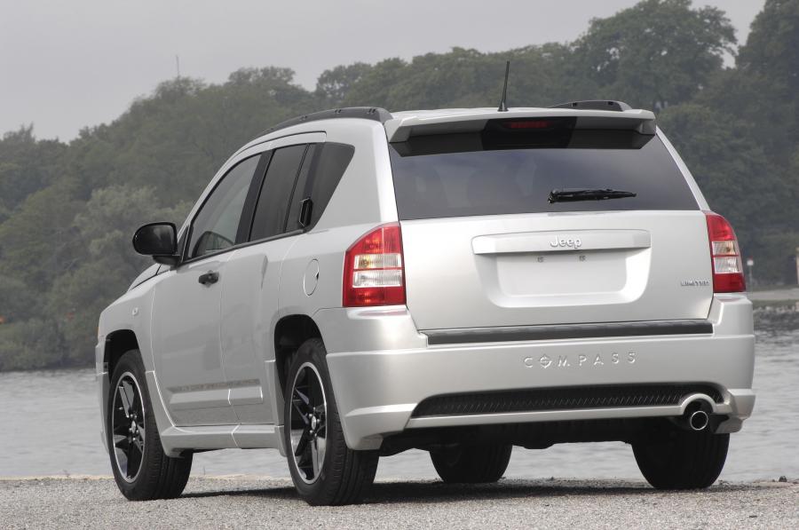 Jeep Compass 2007 года  (фото 36 из 100)